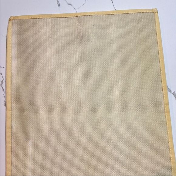 Golden Yellow Soft Tufted Bath Mat Nonskid Back - Picture 6 of 9